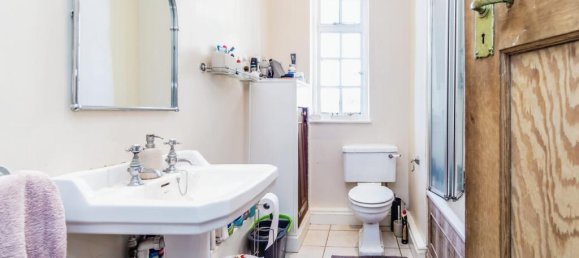 1 bedroom House in South Croydon, United Kingdom No. 7993 8