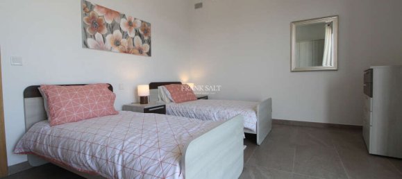 Apartamento de 2 dormitorios en Saint Julian's, Malta No. 4336 9