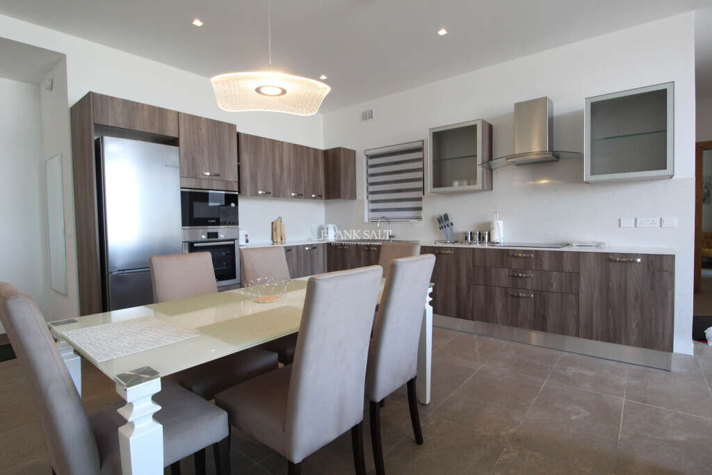 Apartamento de 2 dormitorios en Saint Julian's, Malta No. 4336