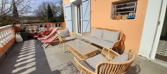 Квартира с 3 спальнями в Tourrettes, Франция № 316744 2