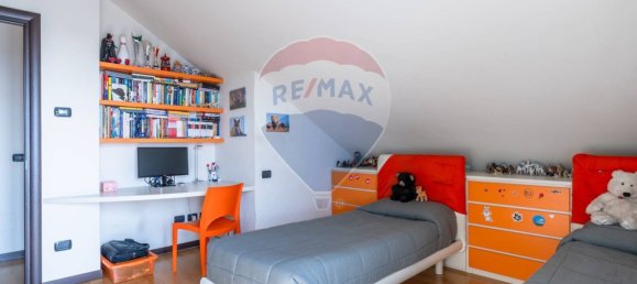 2 bedrooms Apartment in Limbiate, Italy No. 348010 13