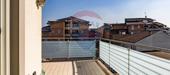 2 bedrooms Apartment in Limbiate, Italy No. 348010 11