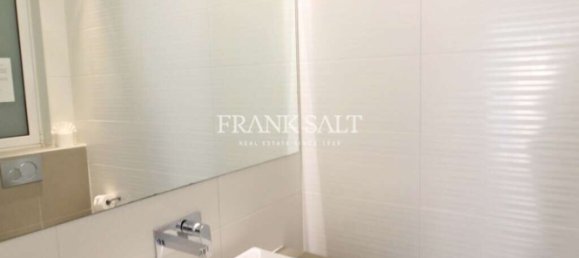 4 bedrooms Villa in Saint Julian's, Malta No. 4441 33