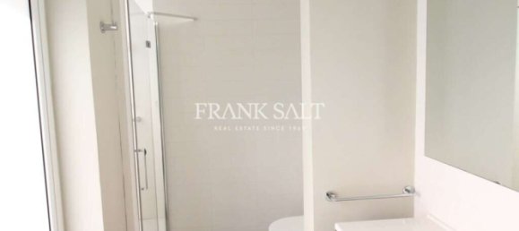 4 bedrooms Villa in Saint Julian's, Malta No. 4441 45