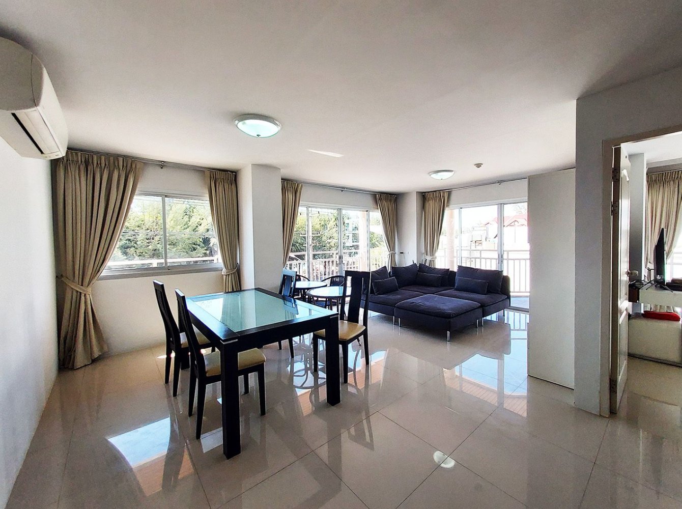 2 bedrooms Condo in Klaeng, Thailand No. 74648