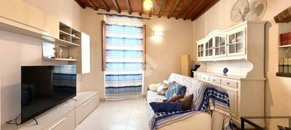 2 bedrooms Apartment in Pontassieve, Italy No. 375666 4