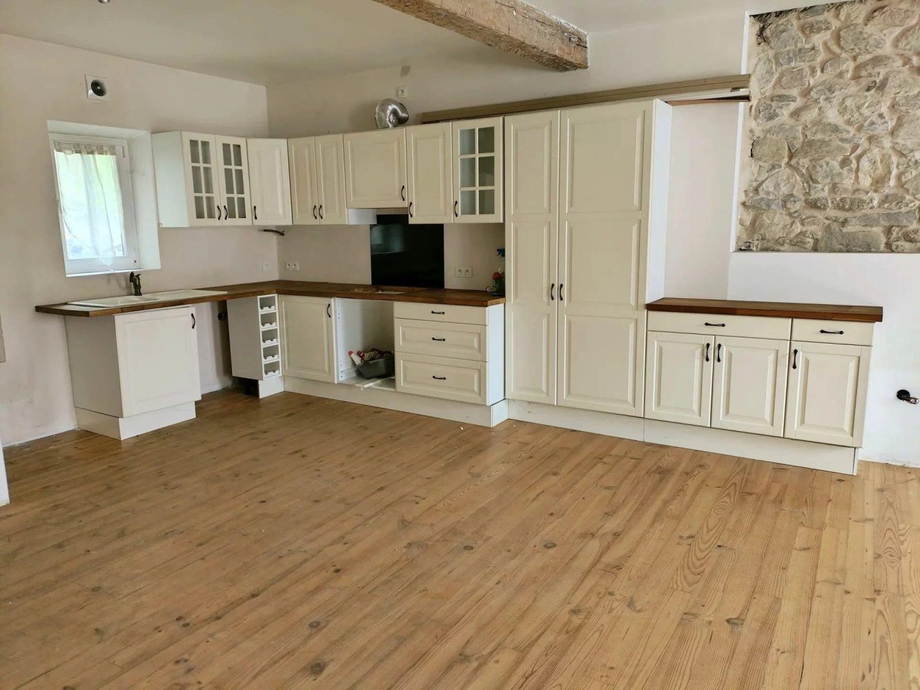 Imóvel comercial T2 em Lavelanet, France N.º 300121