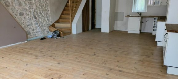 Imóvel comercial T2 em Lavelanet, France N.º 300121 2