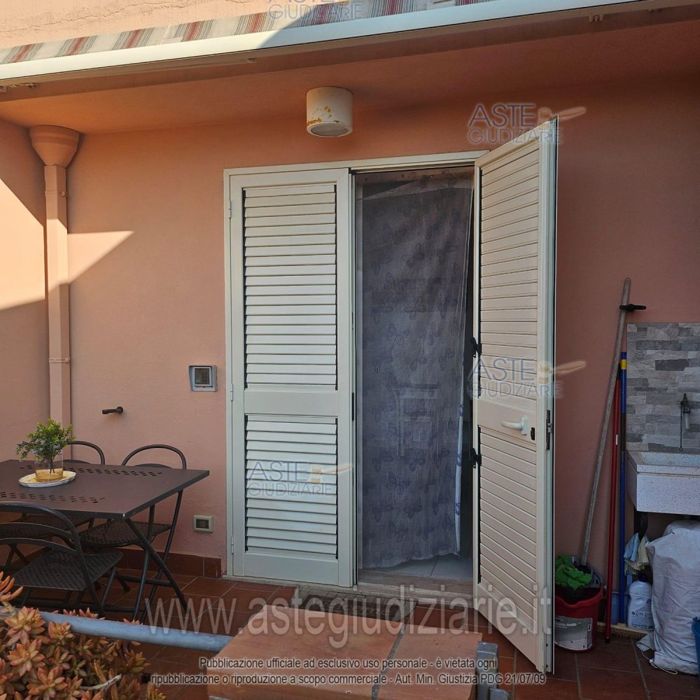 2 rooms House in Furnari, Italy No. 262310