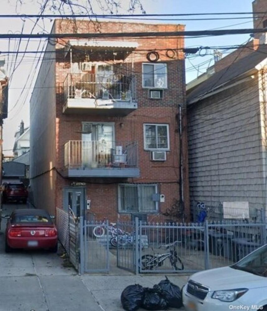 Casa T6 em Corona, USA N.º 298703