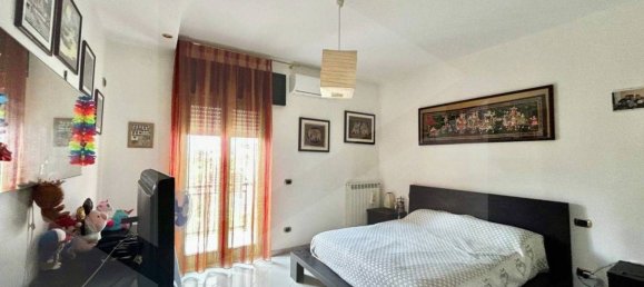 4-salle Appartement à Bitritto, Italy No. 18687 20