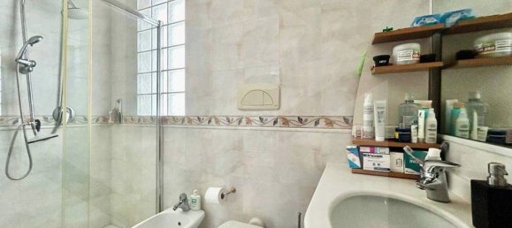 4-salle Appartement à Bitritto, Italy No. 18687 24