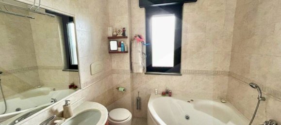 4-salle Appartement à Bitritto, Italy No. 18687 18