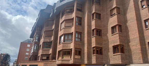 2 bedrooms Apartment in Burgos, Spain No. 74827 3