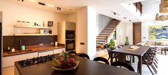 6 dormitorios villa en venta en Canggu, Badung, Bali, Indonesia № 57919 2