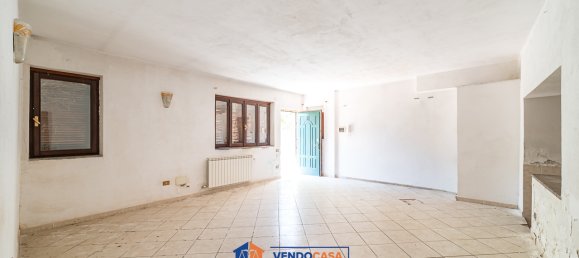 5 rooms House in Carmagnola, Italy No. 348764 9