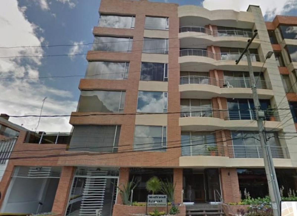 Casa de 3 dormitorios en Bogotá, Colombia No. 13379