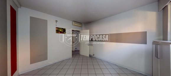 Apartamento de 3 divisões em Bovisio Masciago, Italy N.º 150304 10