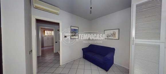Apartamento de 3 divisões em Bovisio Masciago, Italy N.º 150304 5
