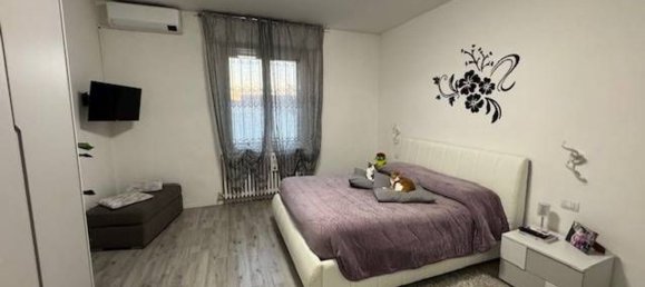 4 bedrooms House in Vellezzo Bellini, Italy No. 365661 17