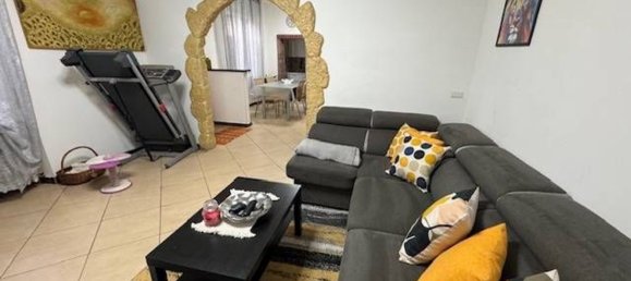 4 bedrooms House in Vellezzo Bellini, Italy No. 365661 8