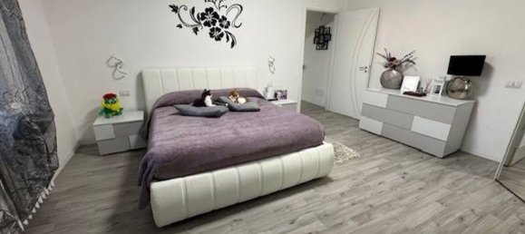 4 bedrooms House in Vellezzo Bellini, Italy No. 365661 18