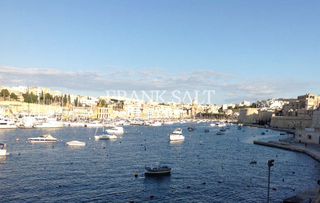 3 bedrooms Apartment in Birgu, Malta No. 6221