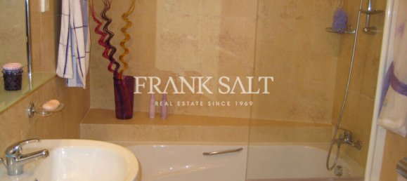 3 bedrooms Apartment in Birgu, Malta No. 6221 18