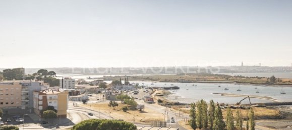 4 Schlafzimmer Doppelhaus in Seixal, Portugal, Nr. 274434 24