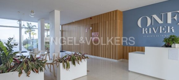 4 Schlafzimmer Doppelhaus in Seixal, Portugal, Nr. 274434 30