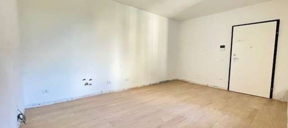 3 Schlafzimmer Wohnung in Seveso, Italy, Nr. 362202 2