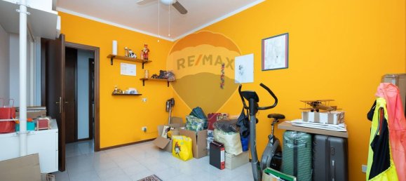 4 bedrooms Apartment in Truccazzano, Italy No. 339042 8