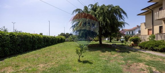 4 bedrooms Apartment in Truccazzano, Italy No. 339042 23