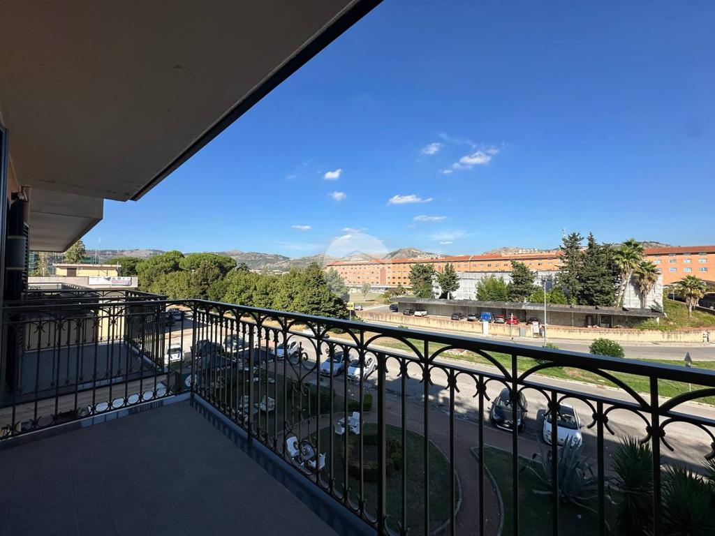 3 Schlafzimmer Wohnung in San Nicola la Strada, Italy, Nr. 318080