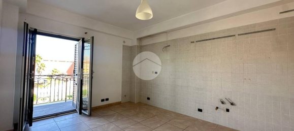 3 Schlafzimmer Wohnung in San Nicola la Strada, Italy, Nr. 318080 5