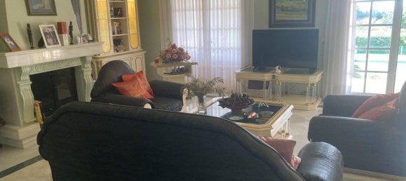 4 Schlafzimmer Villa in Estepona, Spain, Nr. 136970 16