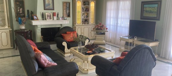 4 Schlafzimmer Villa in Estepona, Spain, Nr. 136970 3