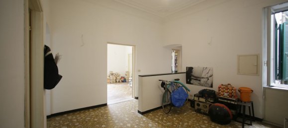 6-salle Appartement à Genoa, Italy No. 79172 27