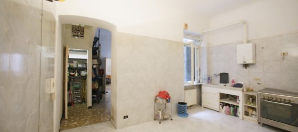 6-salle Appartement à Genoa, Italy No. 79172 25