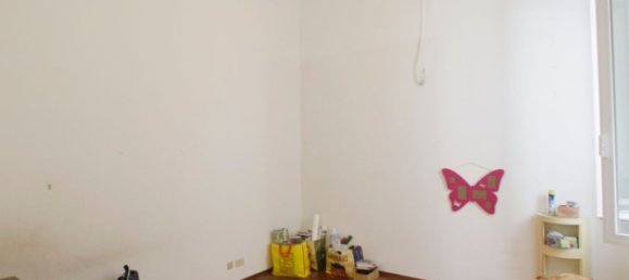 6-salle Appartement à Genoa, Italy No. 79172 20