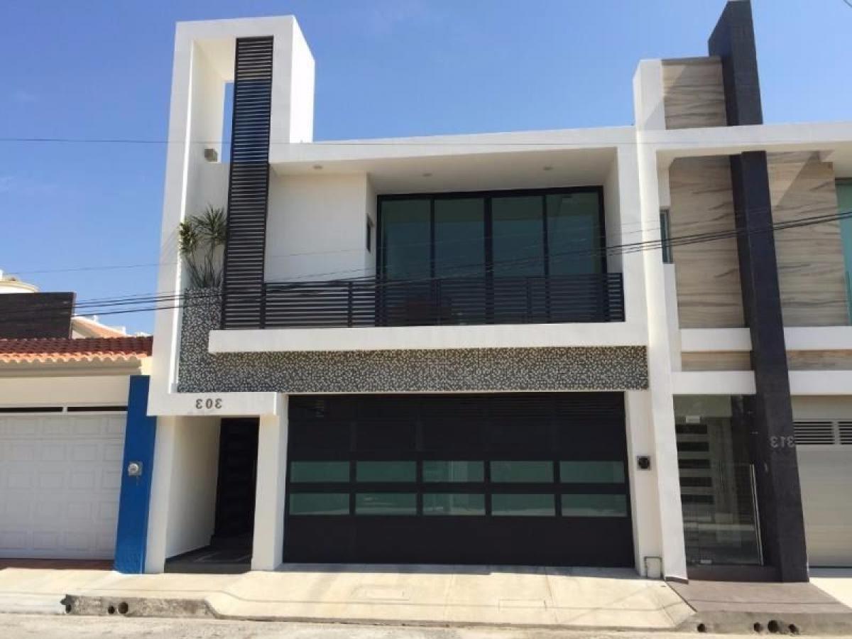 3 bedrooms House in Veracruz, Mexico No. 219919