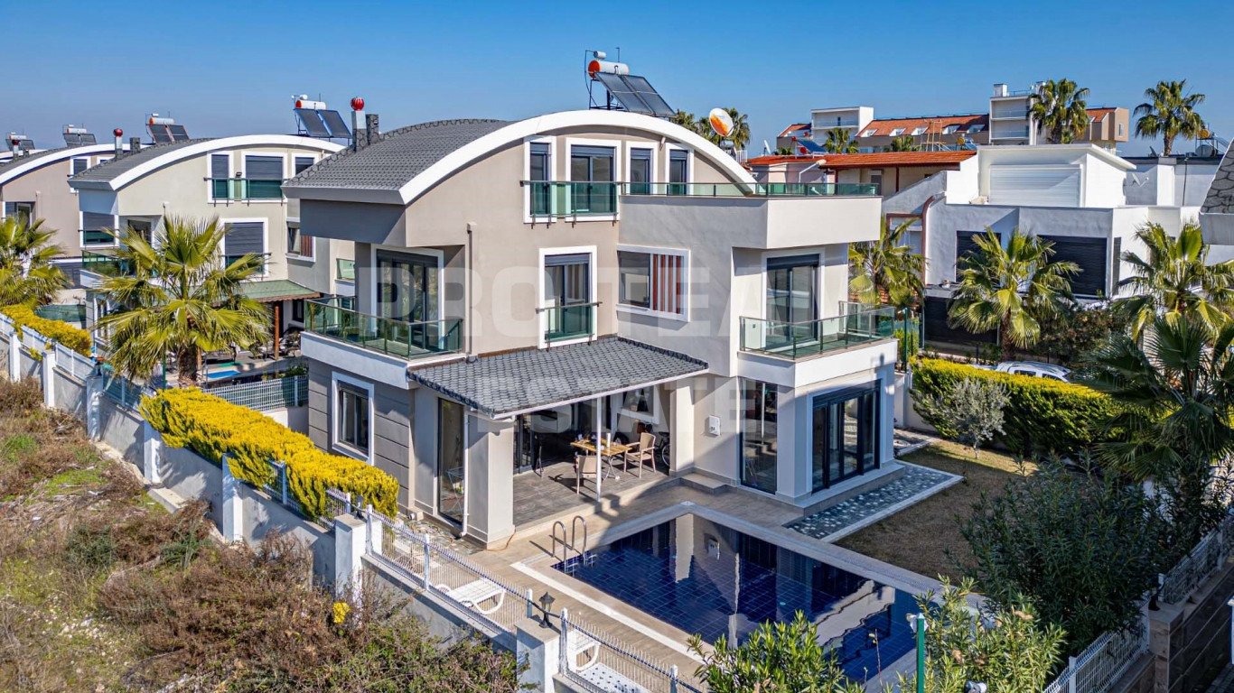 5 rooms Villa in Belek, Turkey No. 41831