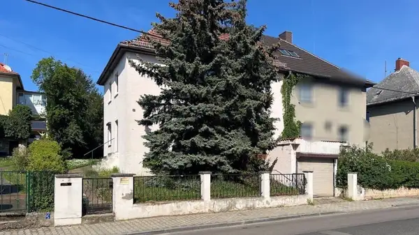 Adosado de 6 habitaciónes en Burgenlandkreis, Germany No. 102669