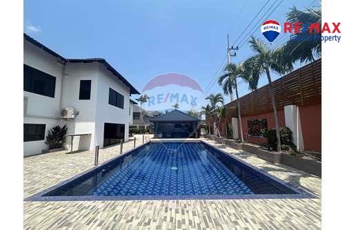 4 bedrooms Cafe / restaurant in Pattaya, Thailand No. 19930