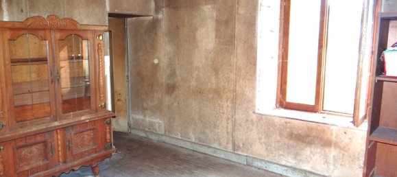 3 bedrooms House in Reynel, France No. 62922 11