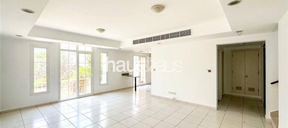 Villa T3 em The Springs, UAE N.º 99977 6