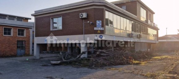 1-Zimmer Lagerhaus in Baranzate, Italy, Nr. 308301 2