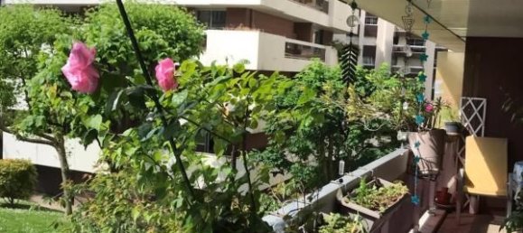 2 bedrooms Apartment in Paris, France No. 179898 3