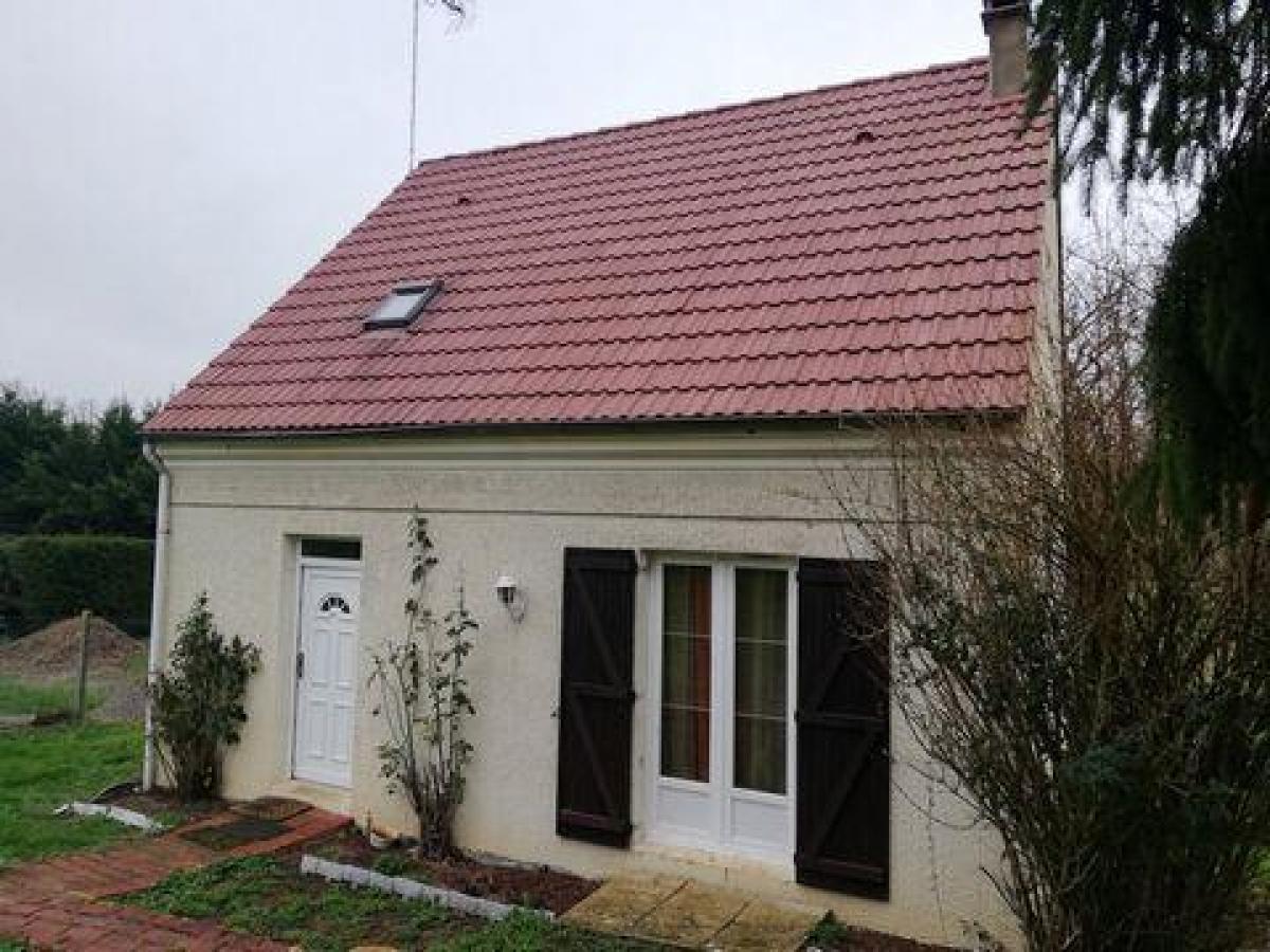 3 bedrooms House in Sens, France No. 2462