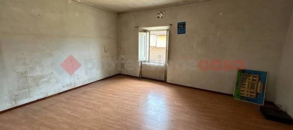 Квартира с 7 комнатами в Пистоя, Италия № 166294 13